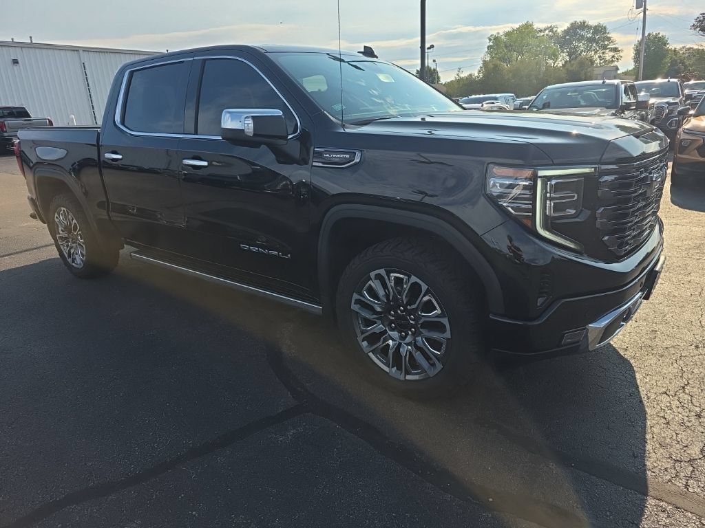 Used 2025 GMC Sierra 1500 Denali Ultimate AWD/4WD image 4