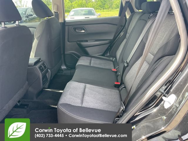 Used 2024 Nissan Rogue SV FWD image 24
