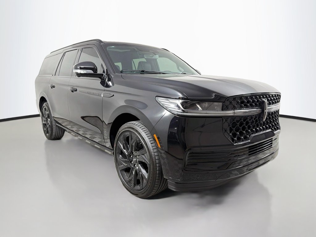 New 2027 Lincoln Navigator L Reserve w/ Jet Appearance Package RWD image 3