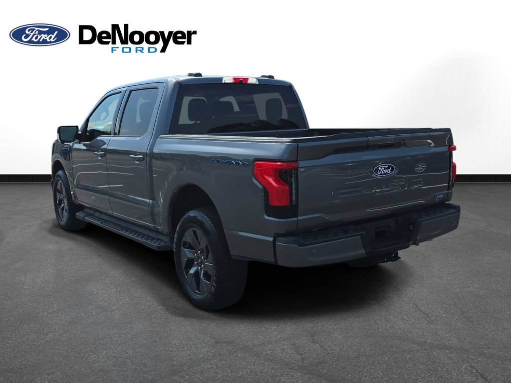 Used 2025 Ford F150 Lightning Flash AWD/4WD image 8