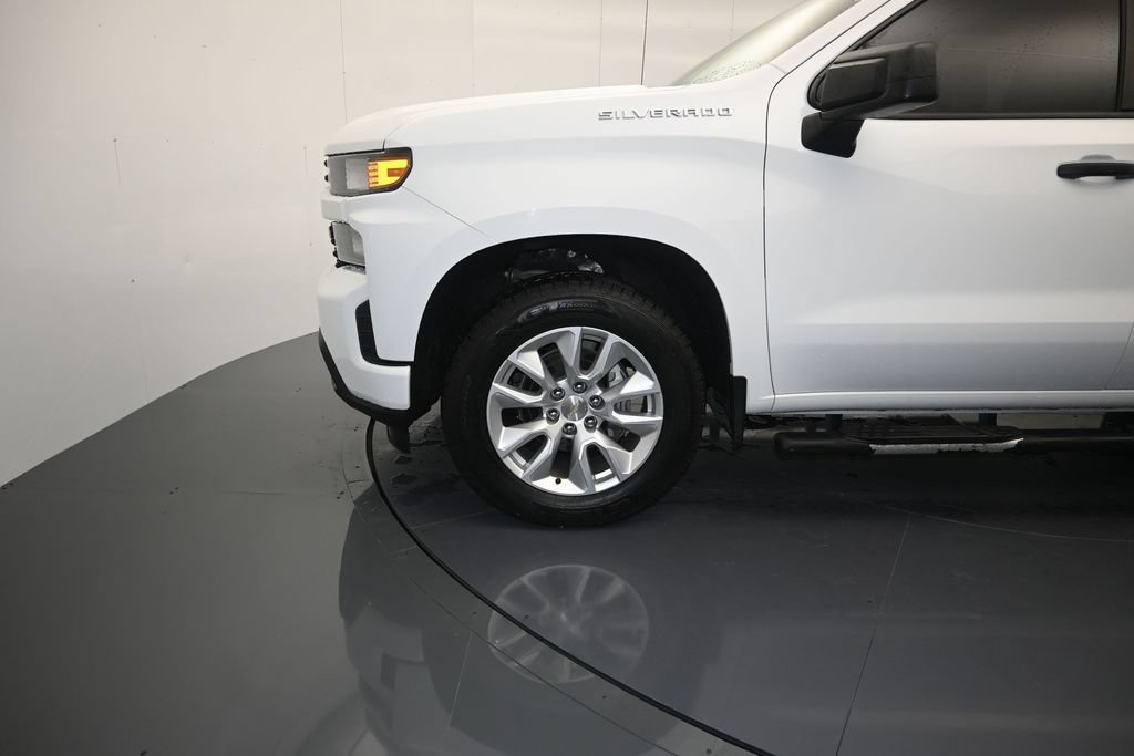 Used 2021 Chevrolet Silverado 1500 Custom RWD image 9