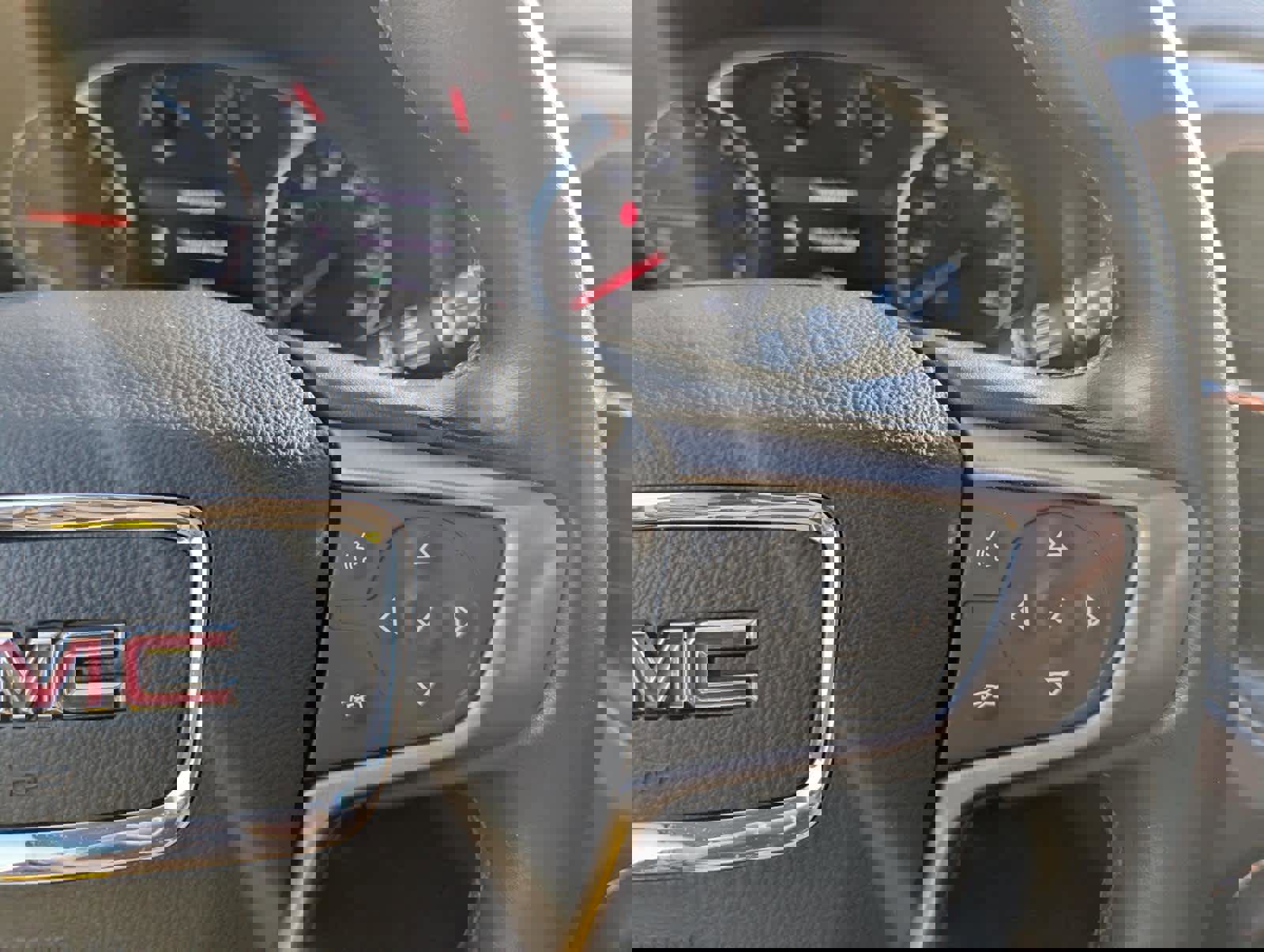 Certified 2023 GMC Acadia AT4 image 26