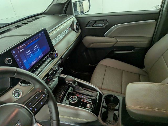 Certified 2024 Chevrolet Colorado ZR2 w/ ZR2 Convenience Package III image 26