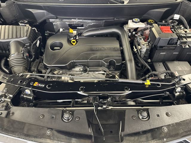 Used 2025 Chevrolet Equinox ACTIV w/ Safety and Technology Package image 30