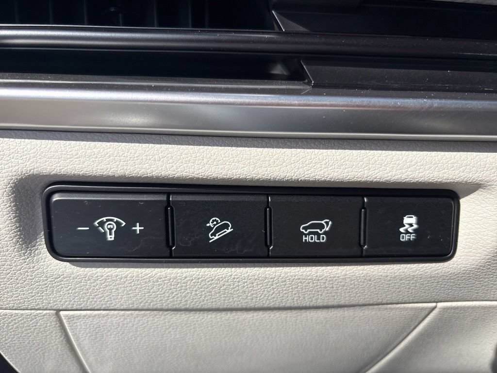 Certified 2024 Kia Telluride EX w/ EX Captain's Chair Package AWD/4WD image 28
