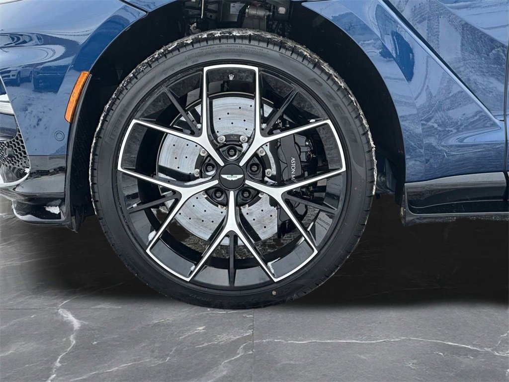 New 2026 Aston Martin DBX 707 image 33