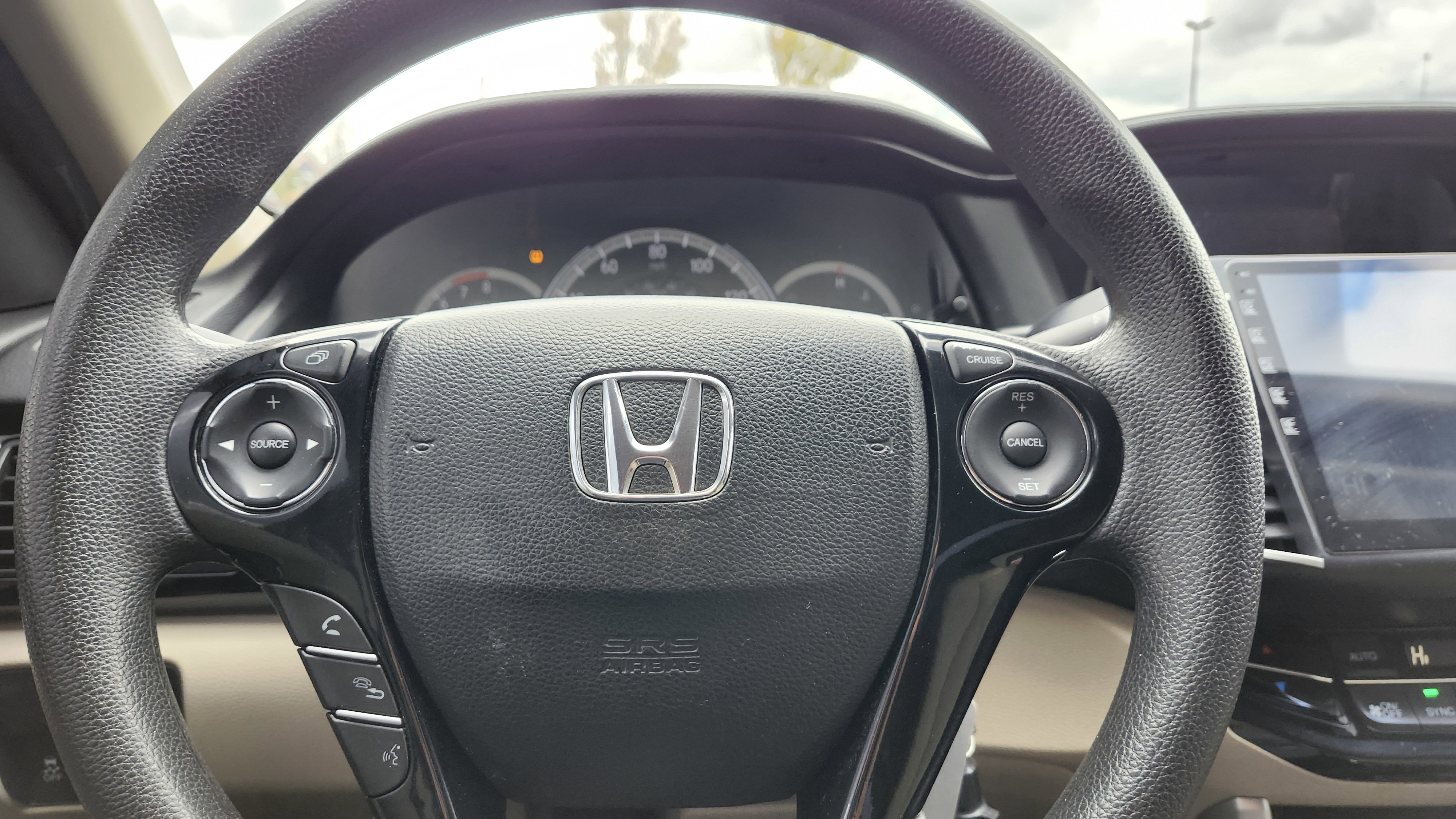 Used 2017 Honda Accord LX image 19