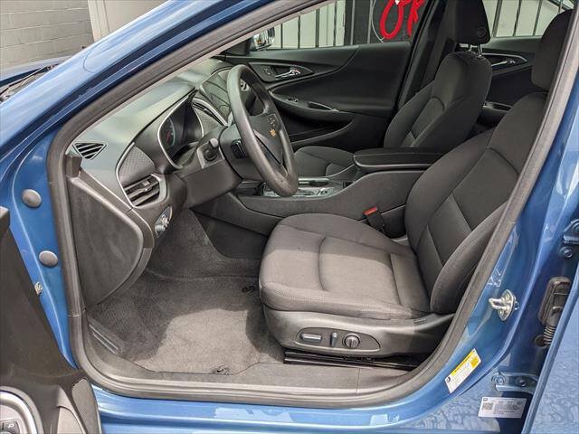 Used 2024 Chevrolet Malibu LT FWD image 7