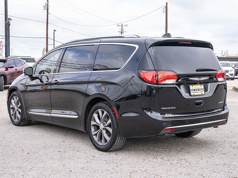 Used 2019 Chrysler Pacifica Limited FWD image 7
