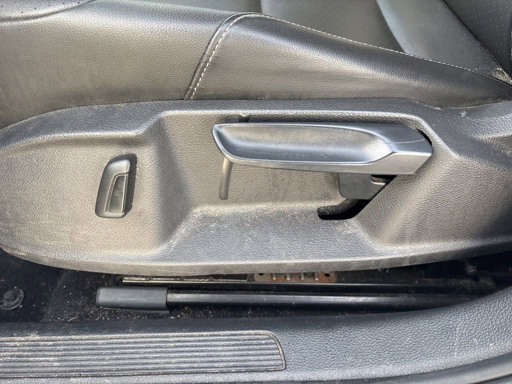 Used 2018 Volkswagen Golf SE image 20