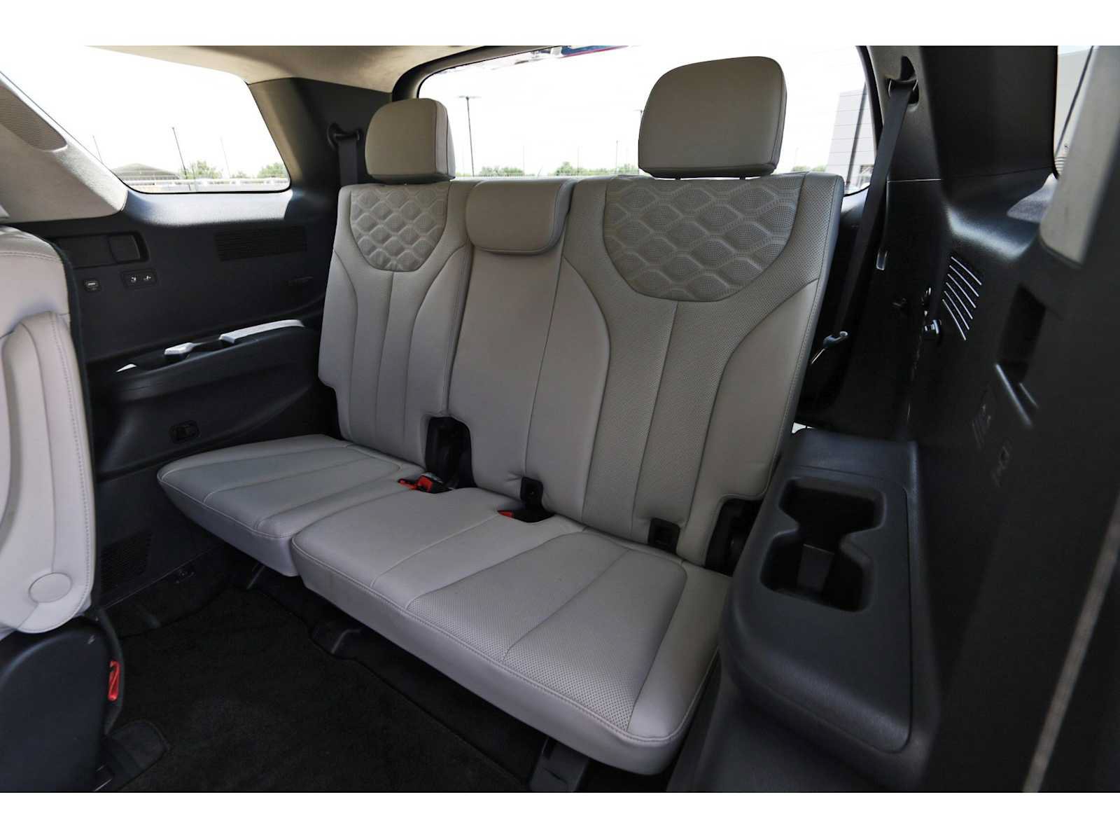Used 2022 Hyundai Palisade Calligraphy FWD image 14