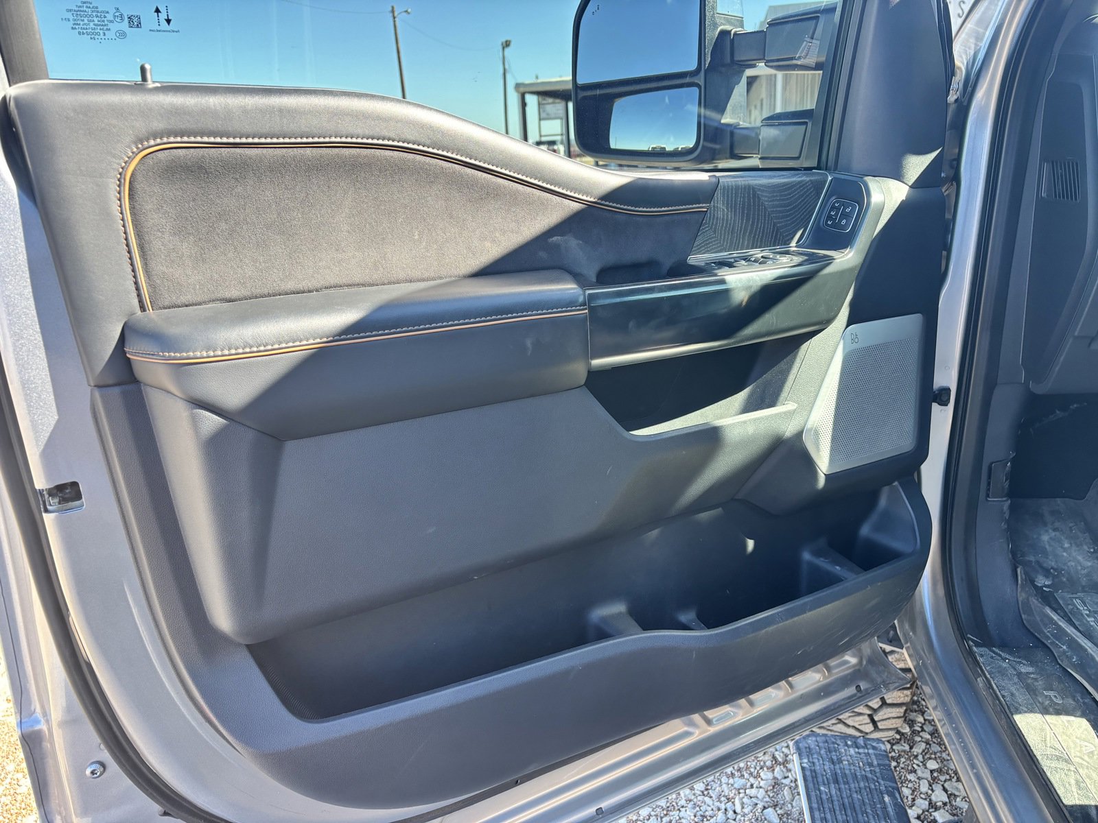 Used 2024 Ford F250 Platinum image 15