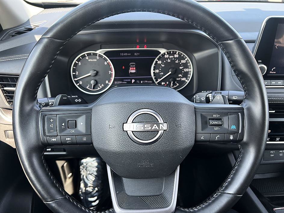 Certified 2025 Nissan Rogue SV FWD image 22