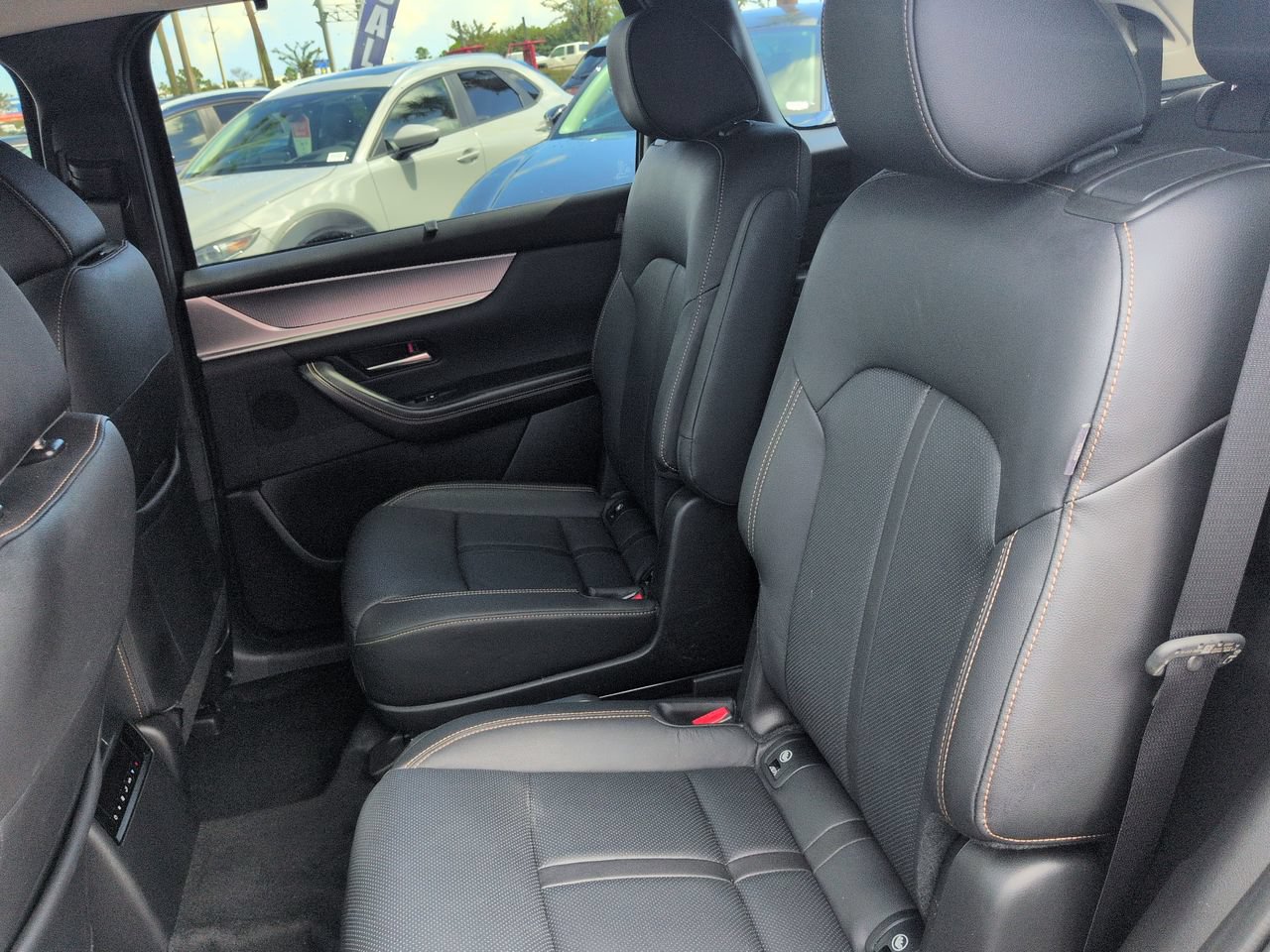 Used 2024 MAZDA CX-90 Plug-In Hybrid w/ Premium Pkg AWD/4WD image 14