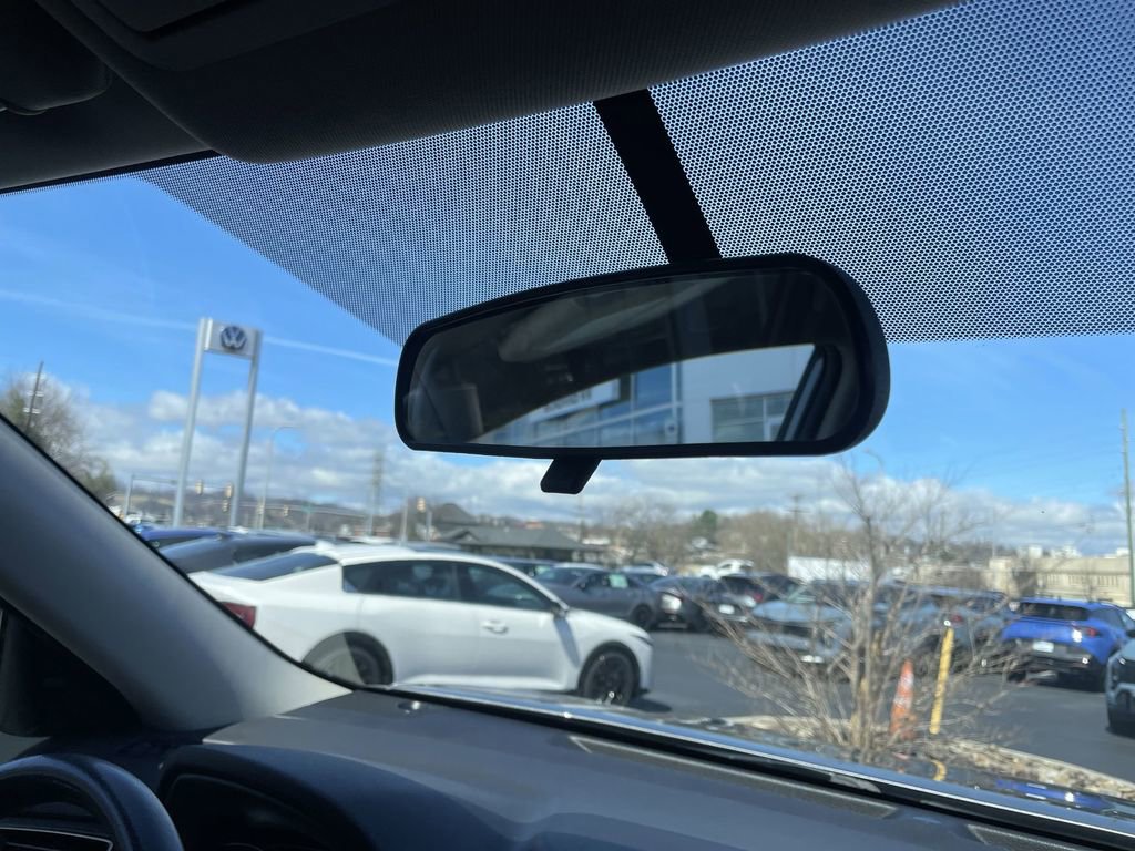 Used 2017 Nissan Rogue SV image 27