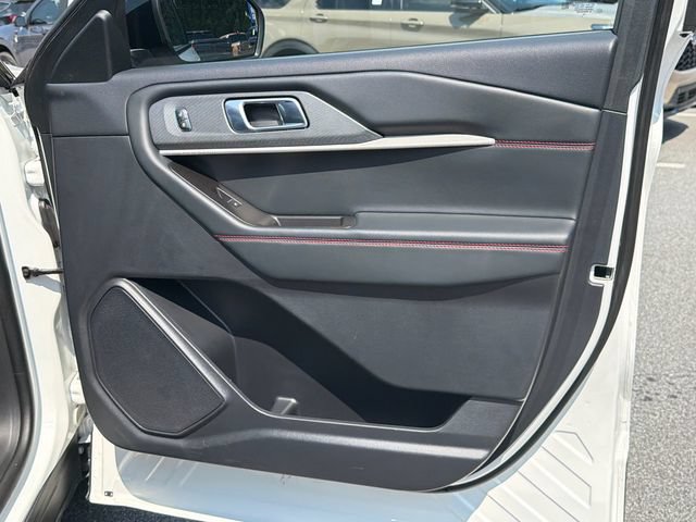 Used 2025 Ford Explorer ST-Line AWD/4WD image 16