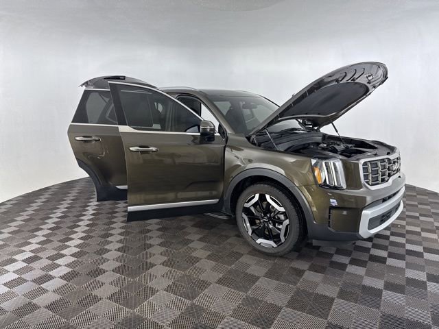 Certified 2024 Kia Telluride S w/ S Sunroof Package image 14