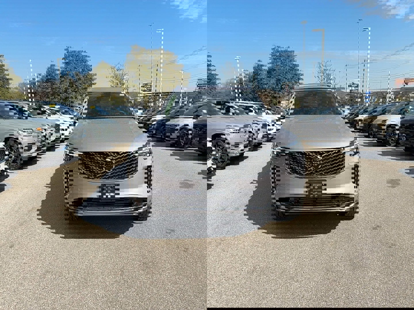 New 2026 Volvo XC90 T8 Plus image 8