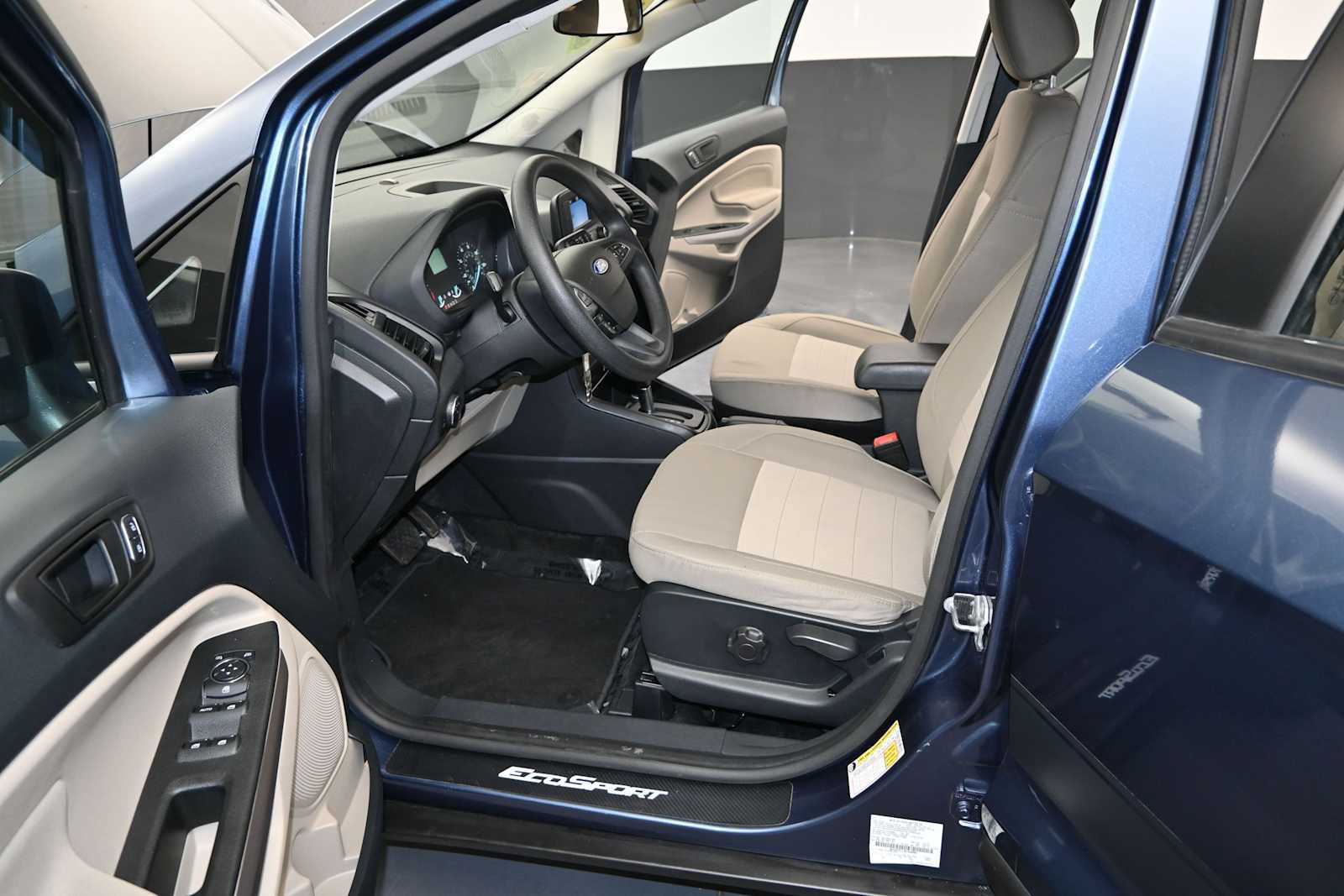 Used 2022 Ford EcoSport S AWD/4WD image 12