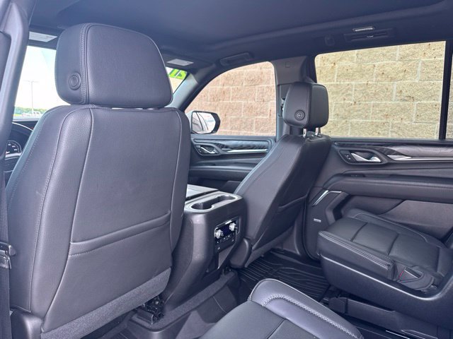 Used 2021 GMC Yukon Denali w/ Denali Premium Package AWD/4WD image 15