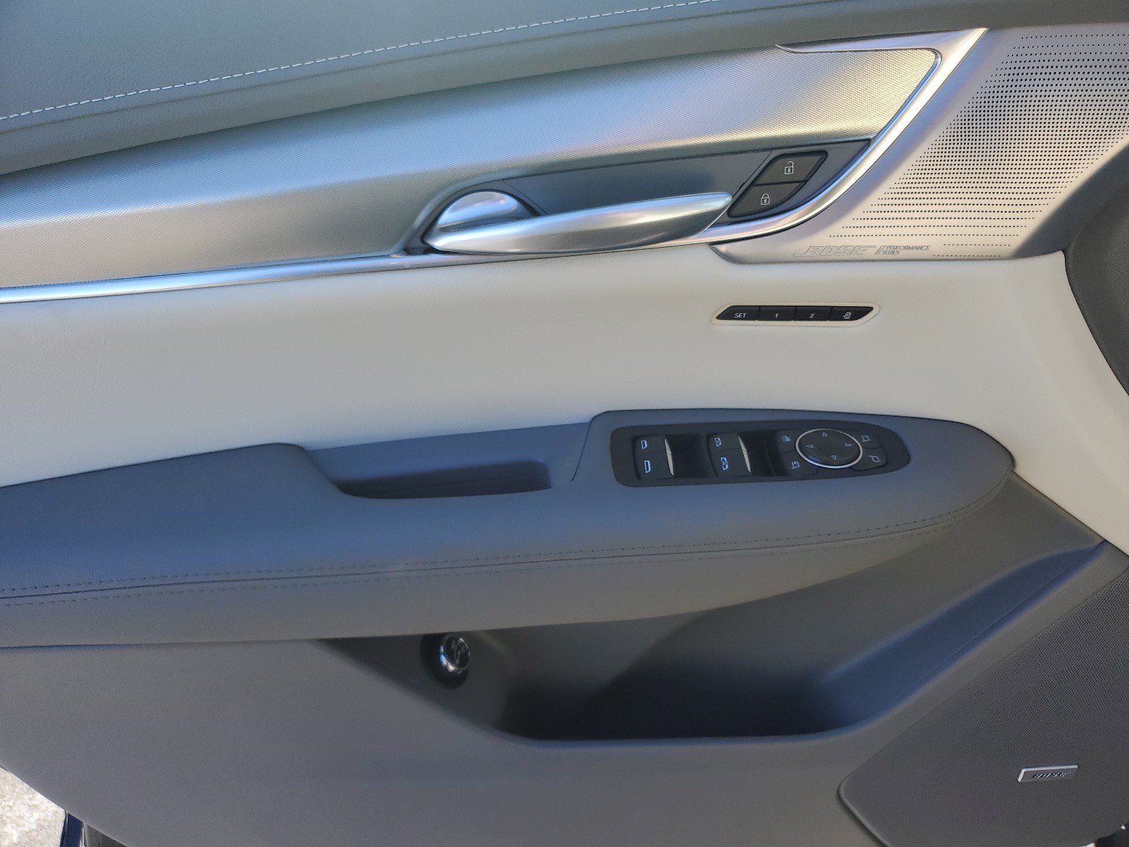 New 2025 Cadillac XT5 Premium Luxury w/ Technology Package image 18