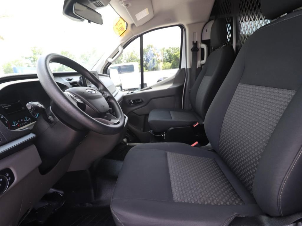 Used 2024 Ford Transit 250 Low Roof w/ Exterior Upgrade Package RWD image 2