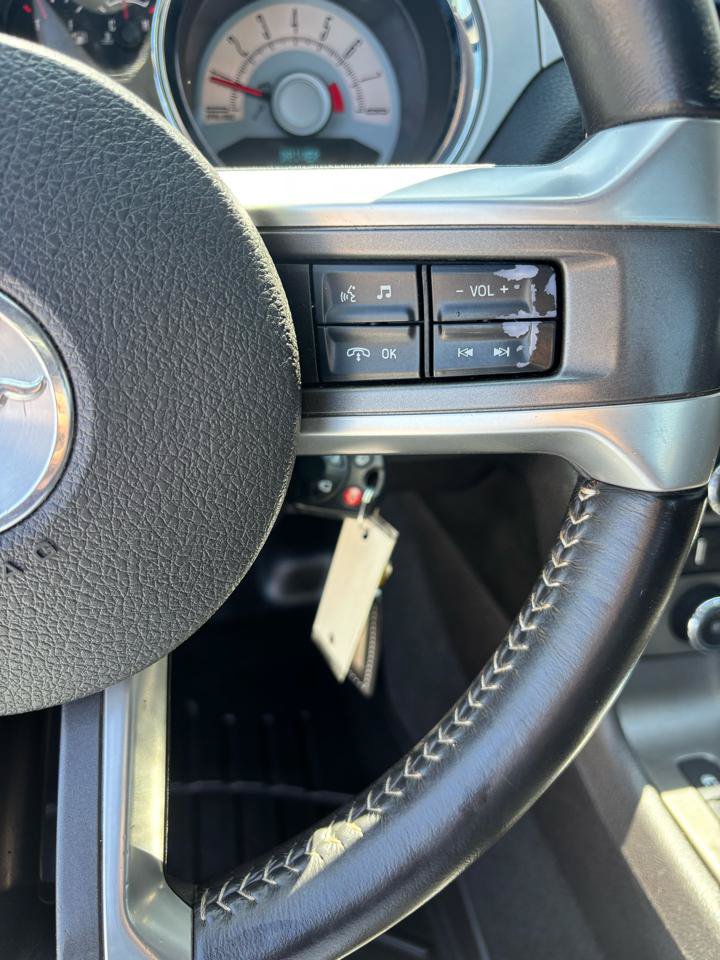 Used 2010 Ford Mustang GT RWD image 14