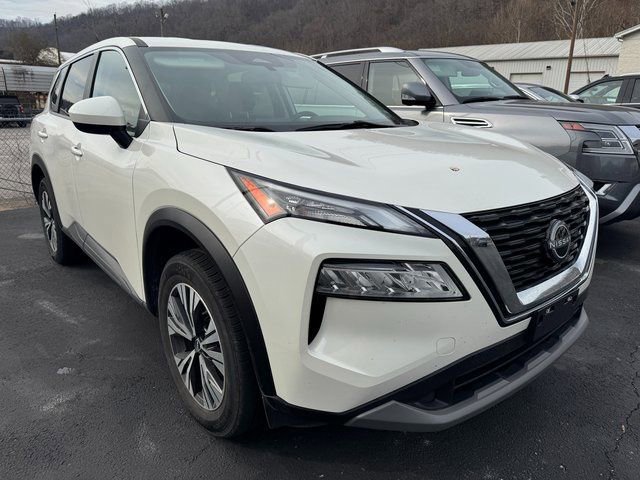 Used 2023 Nissan Rogue SV image 1