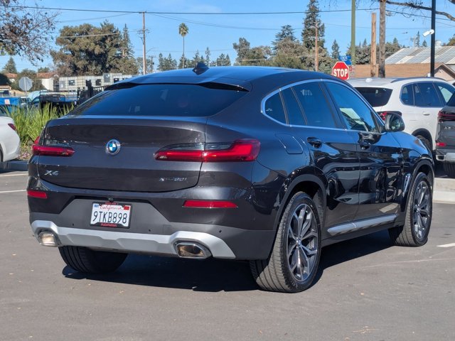 Used 2025 BMW X4 xDrive30i w/ Premium Package image 5