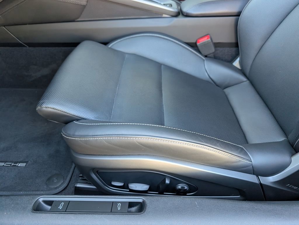 Certified 2021 Porsche 911 Targa 4 w/ Premium Package image 20