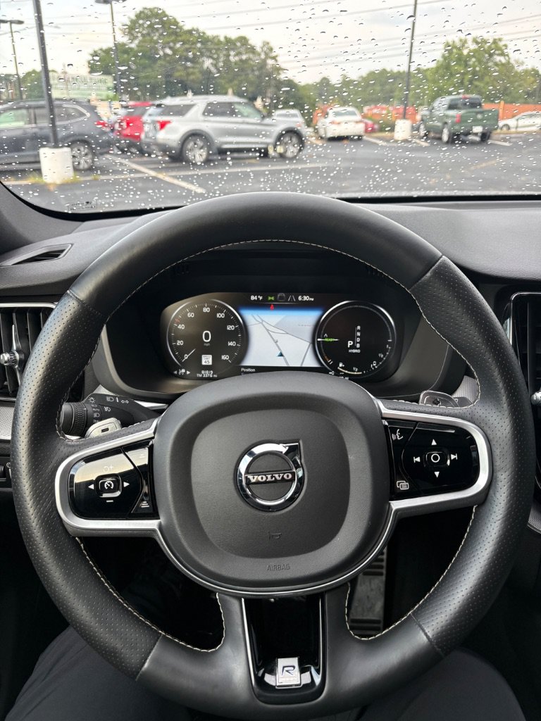 Used 2019 Volvo XC60 T8 R-Design w/ Protection Package Premier AWD/4WD image 10