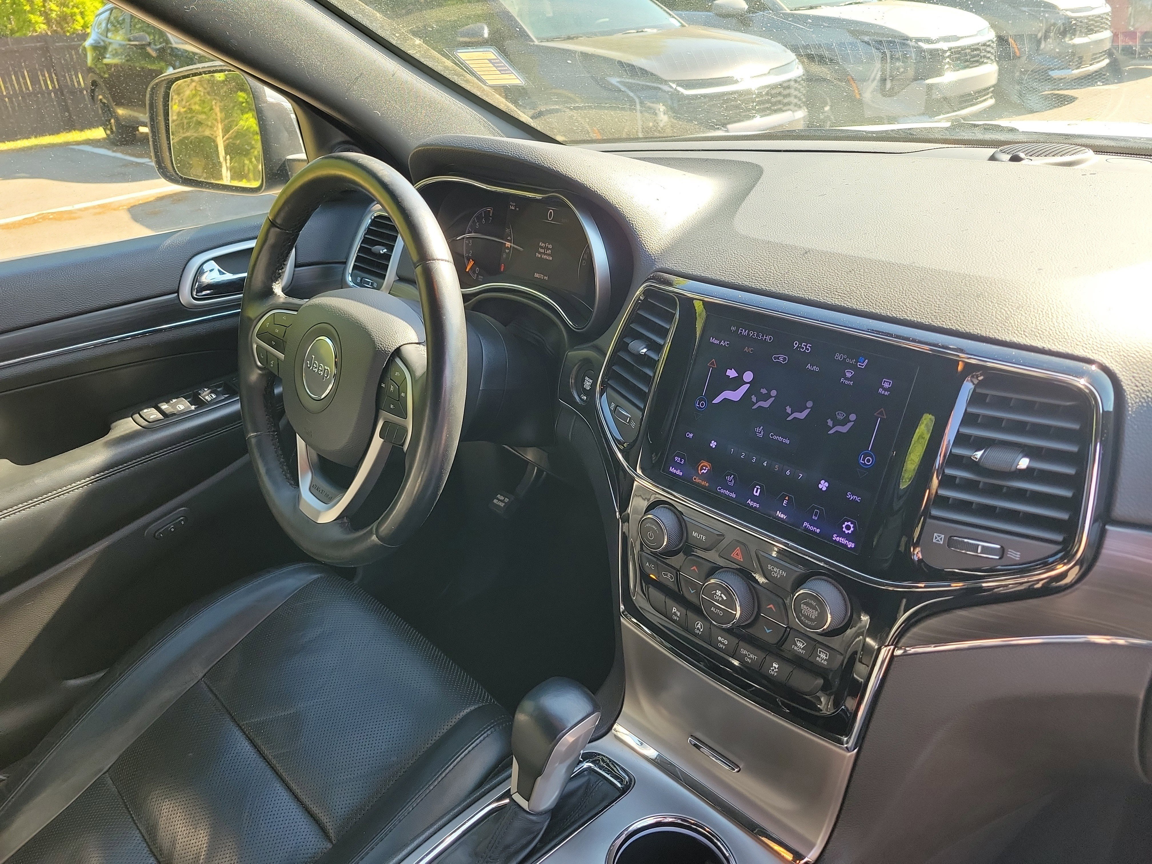 Used 2020 Jeep Grand Cherokee Limited w/ Luxury Group II image 8