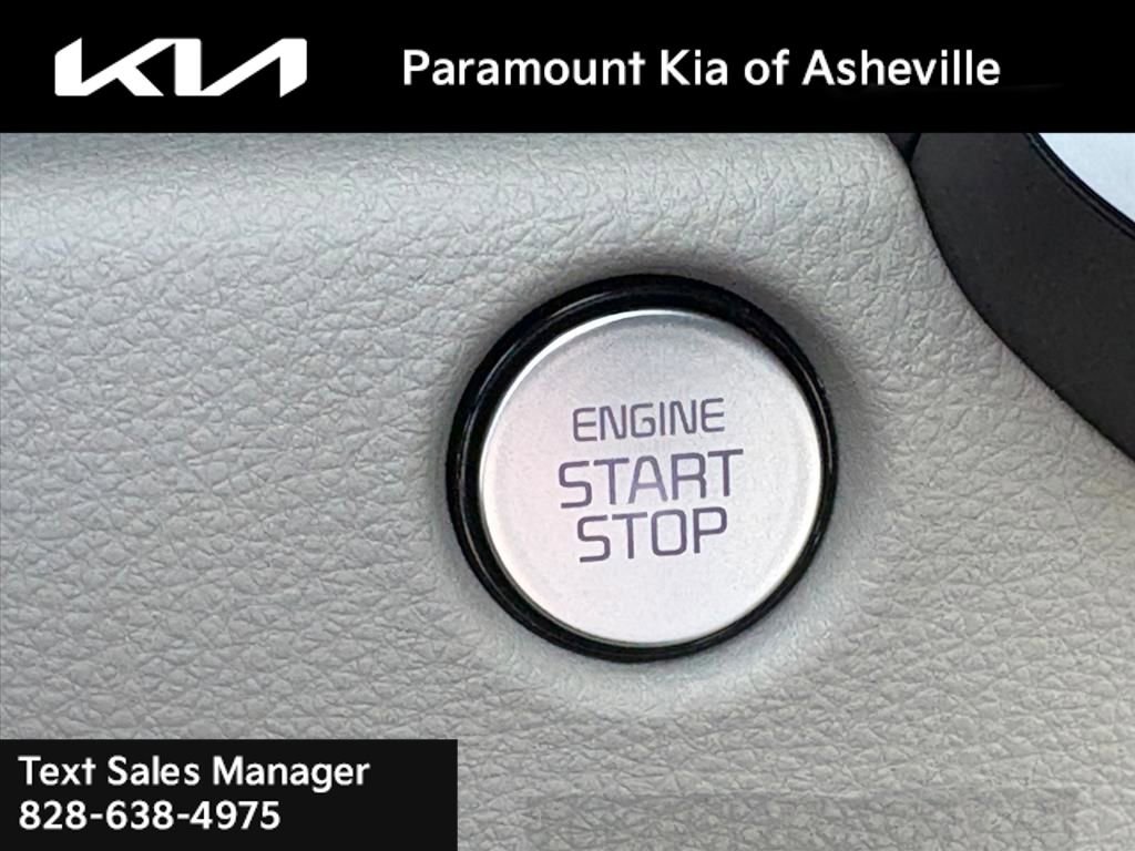 New 2026 Kia Carnival SX w/ SX Dark Edition Package image 16