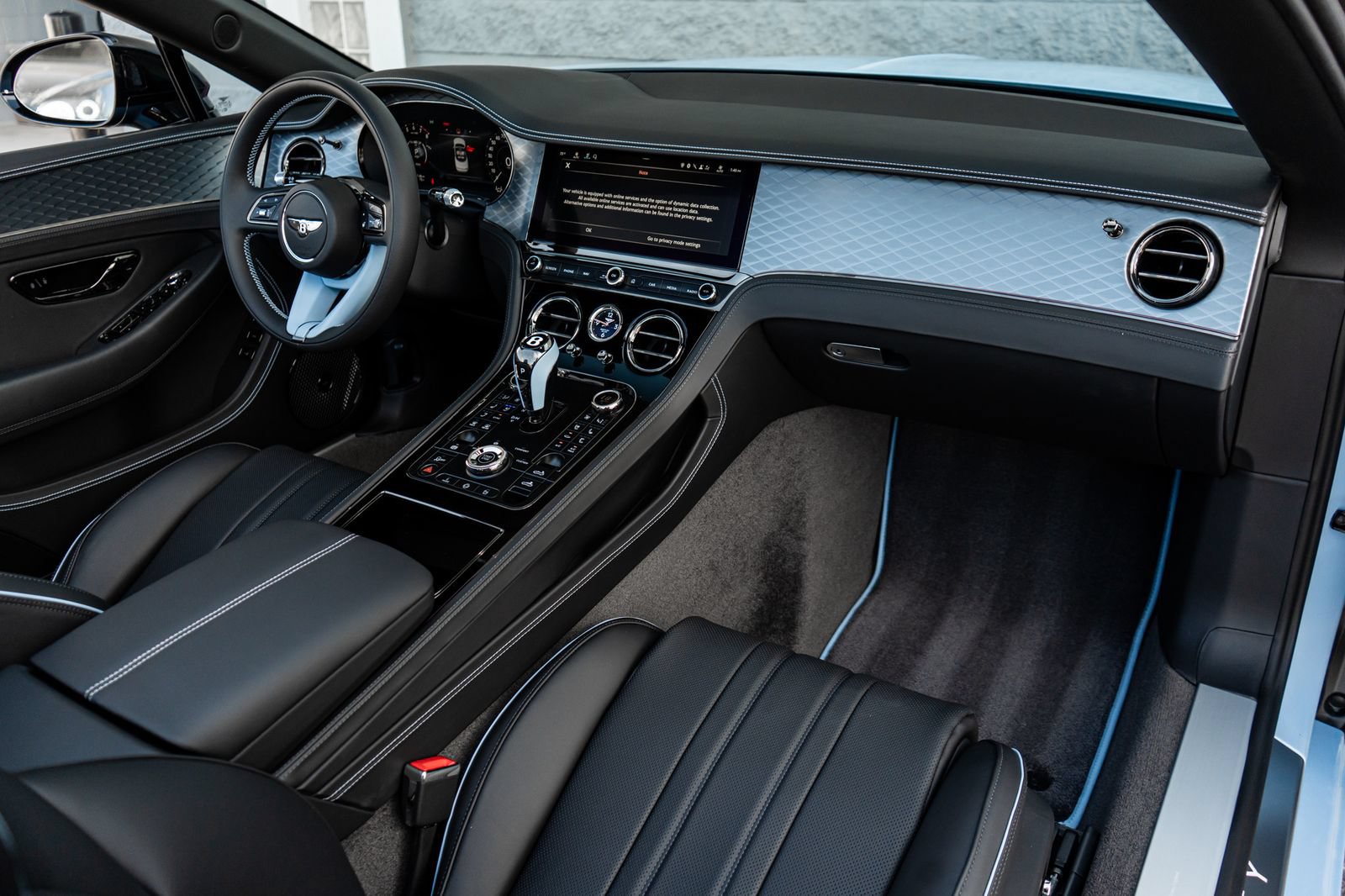Certified 2026 Bentley Continental GTC AWD/4WD image 2