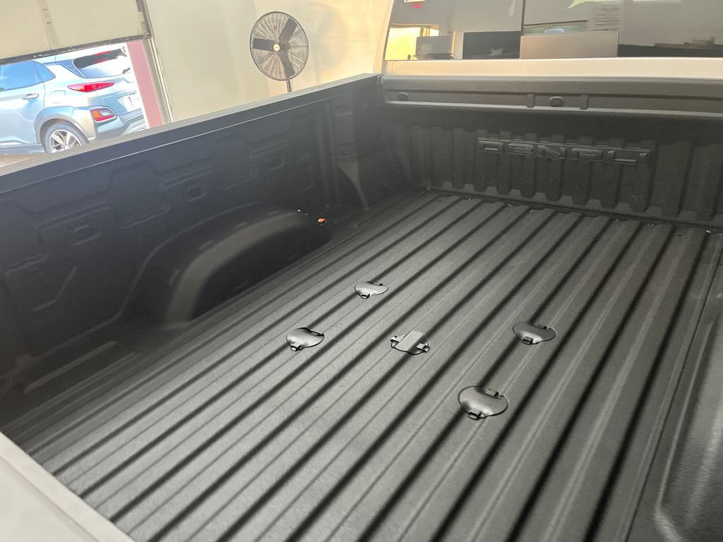Used 2024 GMC Sierra 2500 Denali Ultimate AWD/4WD image 9