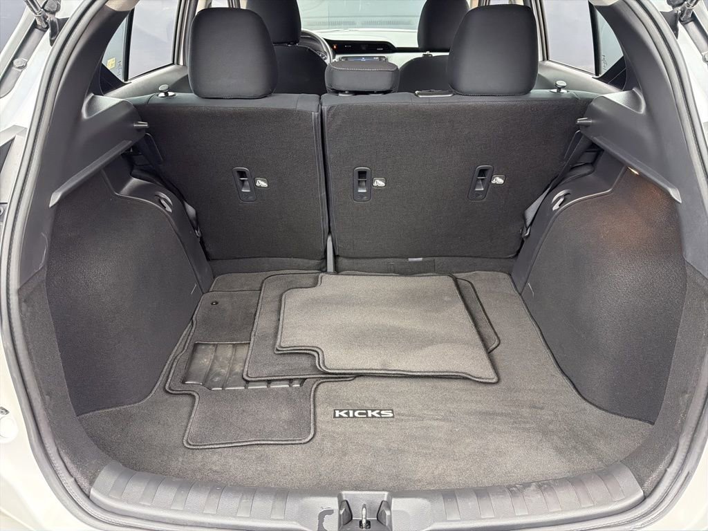 Used 2023 Nissan Kicks SV image 33
