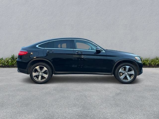 Used 2017 Mercedes-Benz GLC 300 4MATIC image 5