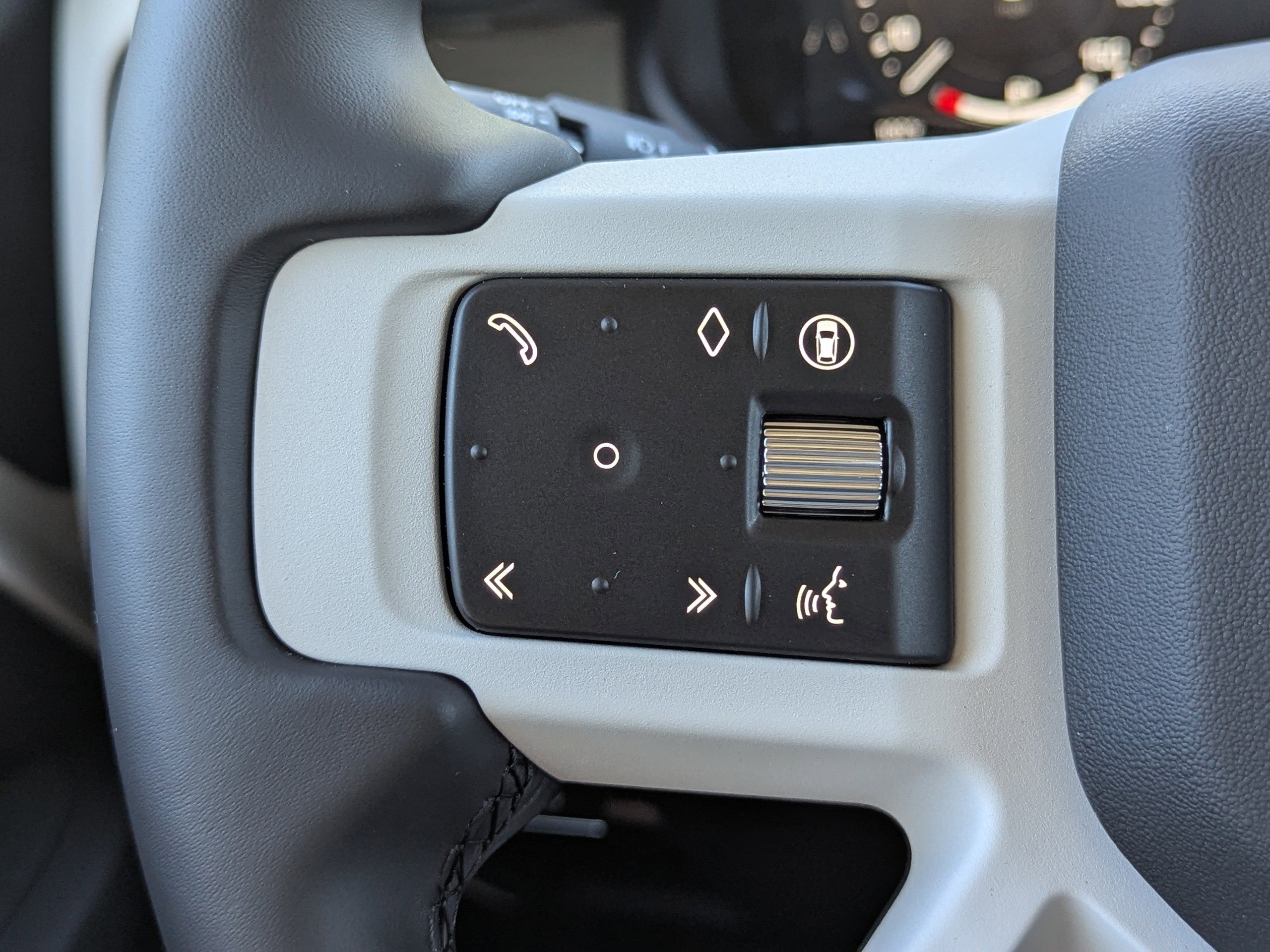 New 2026 Land Rover Defender 110 S image 32