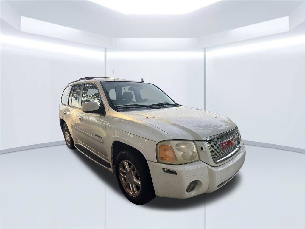 Used 2007 GMC Envoy Denali RWD image 15
