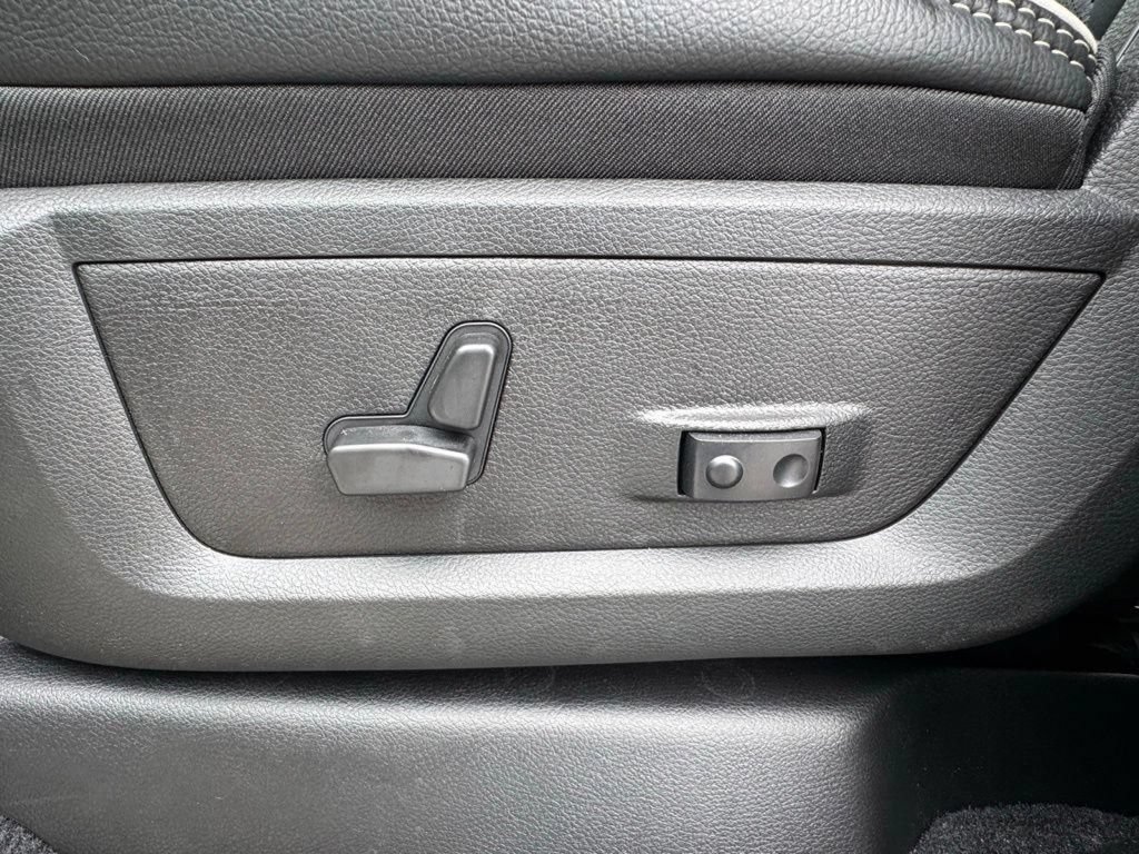 New 2026 RAM 2500 Laramie AWD/4WD image 19