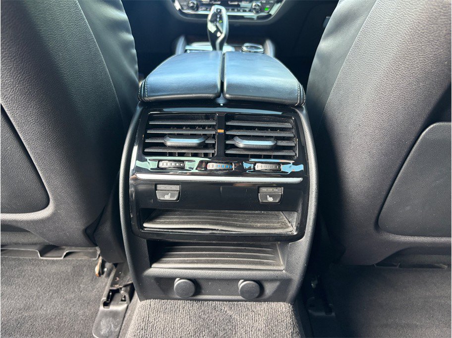 Used 2018 BMW M550i xDrive AWD/4WD image 43