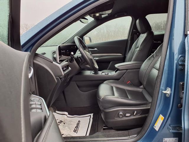 Used 2025 Cadillac XT4 Premium Luxury image 70