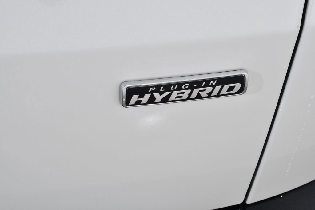 New 2026 Ford Escape SE w/ PHEV Premium Package FWD image 22