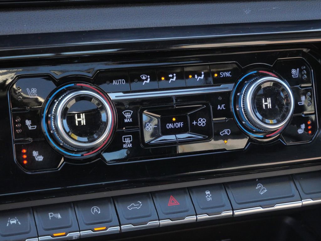 Used 2023 GMC Sierra 1500 AT4 w/ AT4 Premium Package image 41