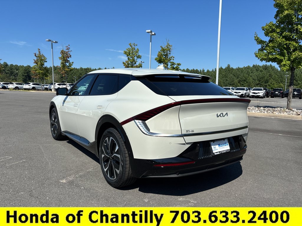 Used 2022 Kia EV6 Wind w/ Wind Technology Package AWD/4WD image 5
