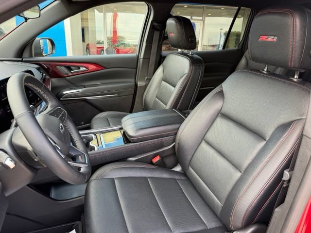 Used 2025 Chevrolet Traverse Z71 w/ Driver Confidence Package AWD/4WD image 26