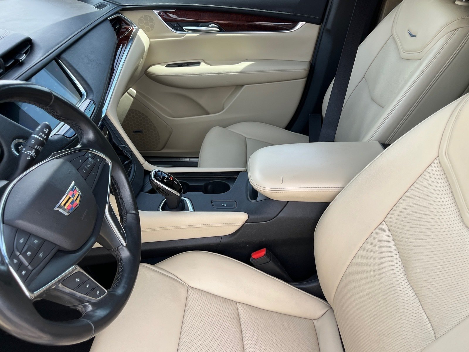 Used 2019 Cadillac XT5 Luxury FWD image 17