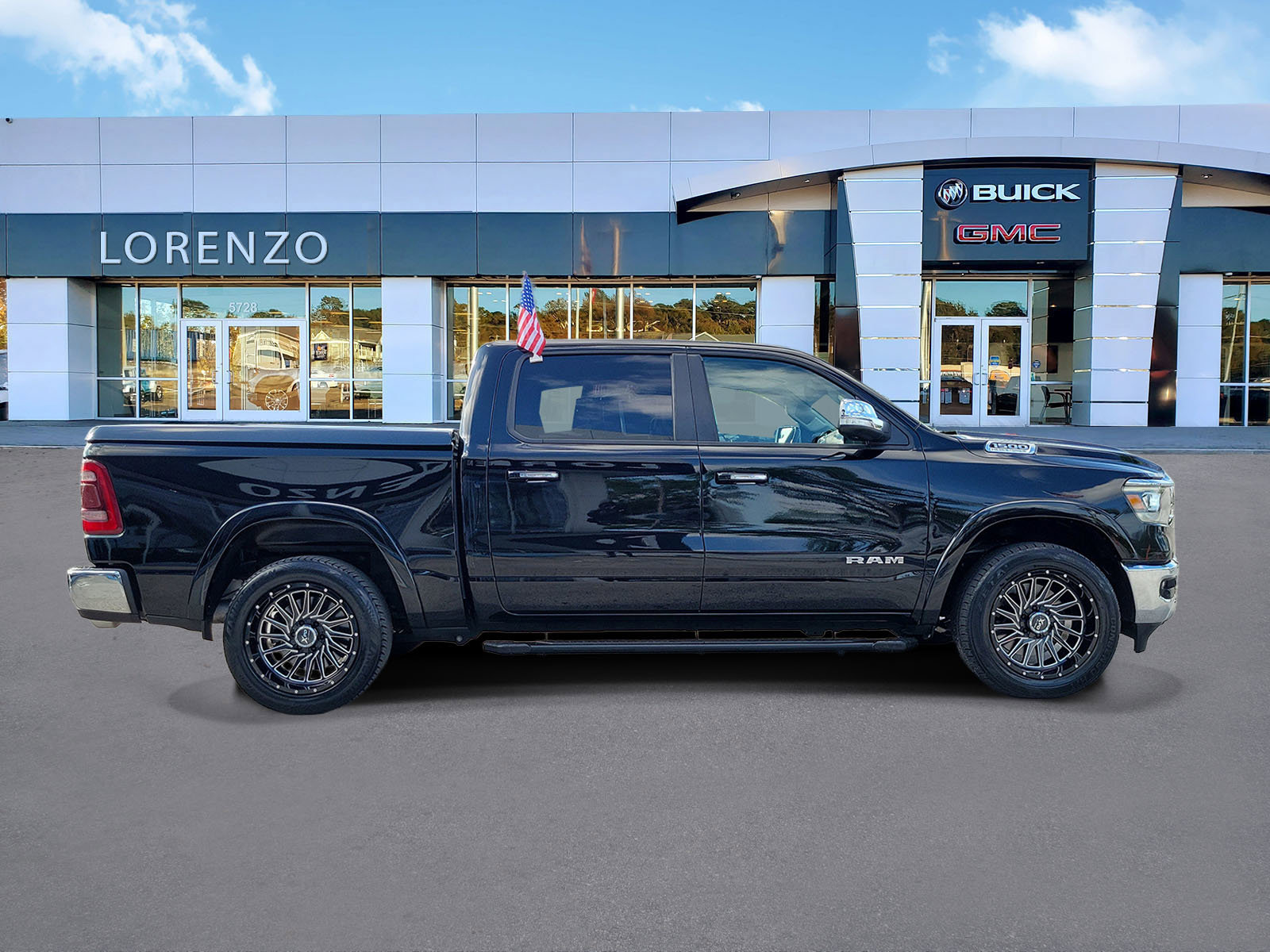 Used 2021 RAM 1500 Laramie RWD image 4