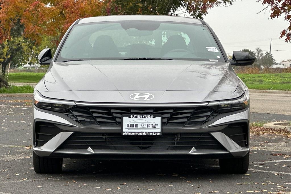 New 2026 Hyundai Elantra Hybrid FWD image 6
