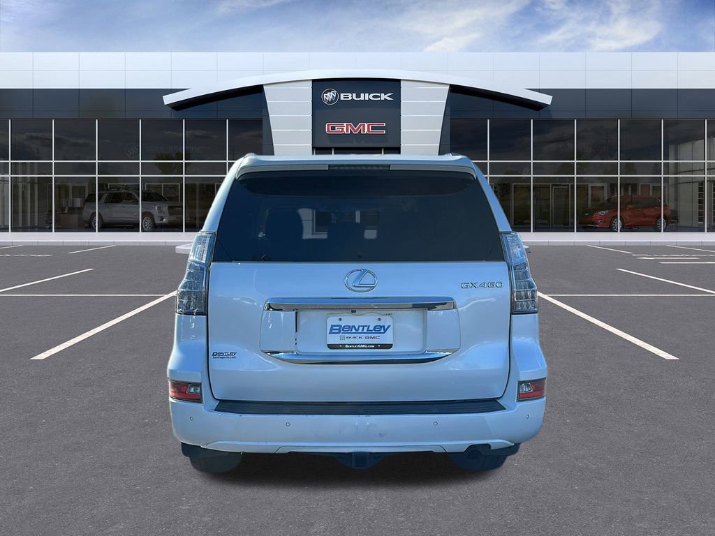 Used 2015 Lexus GX 460 image 4